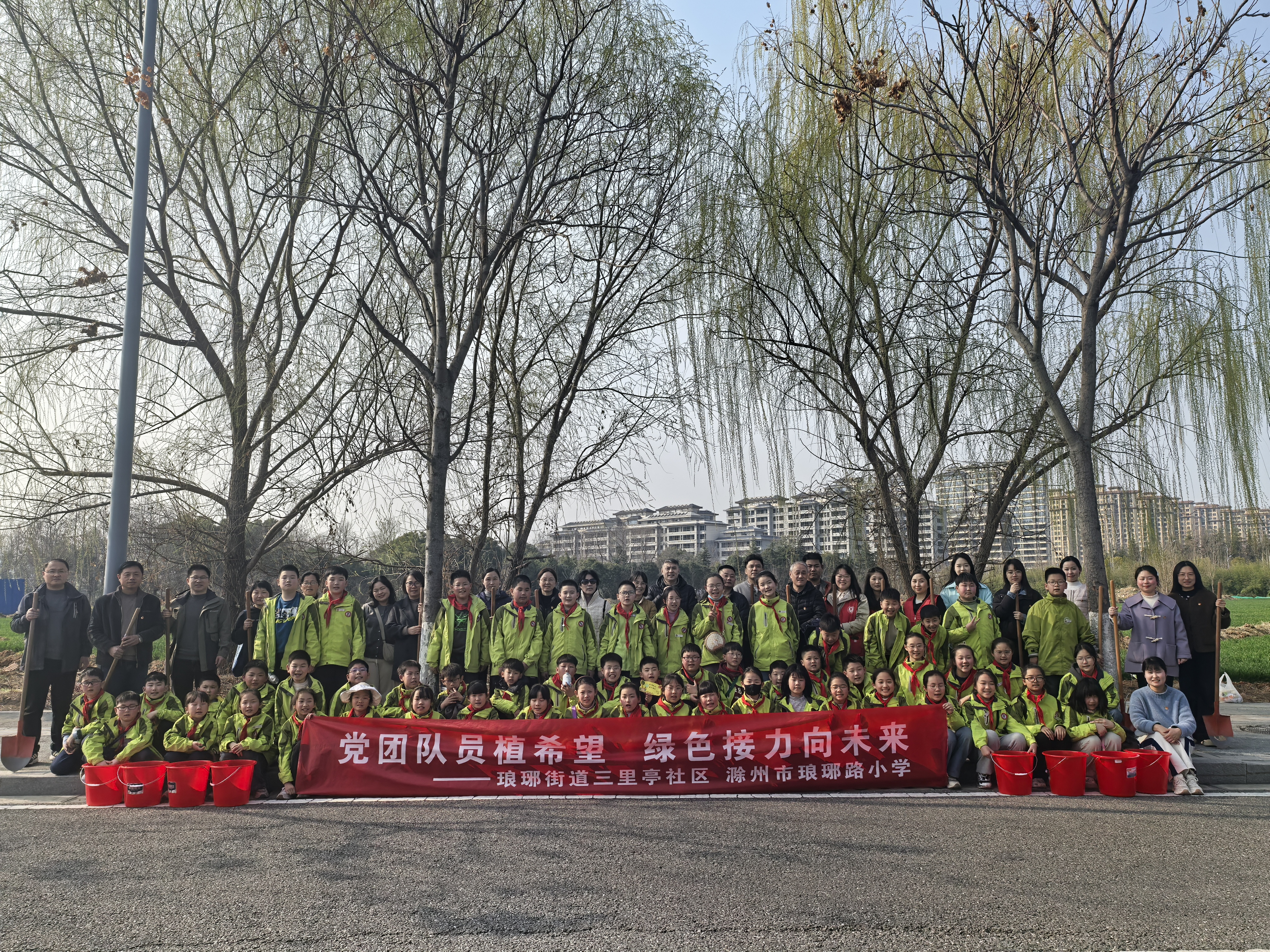 0916fc14f81a2cc62a5d6455adc56e7.jpg