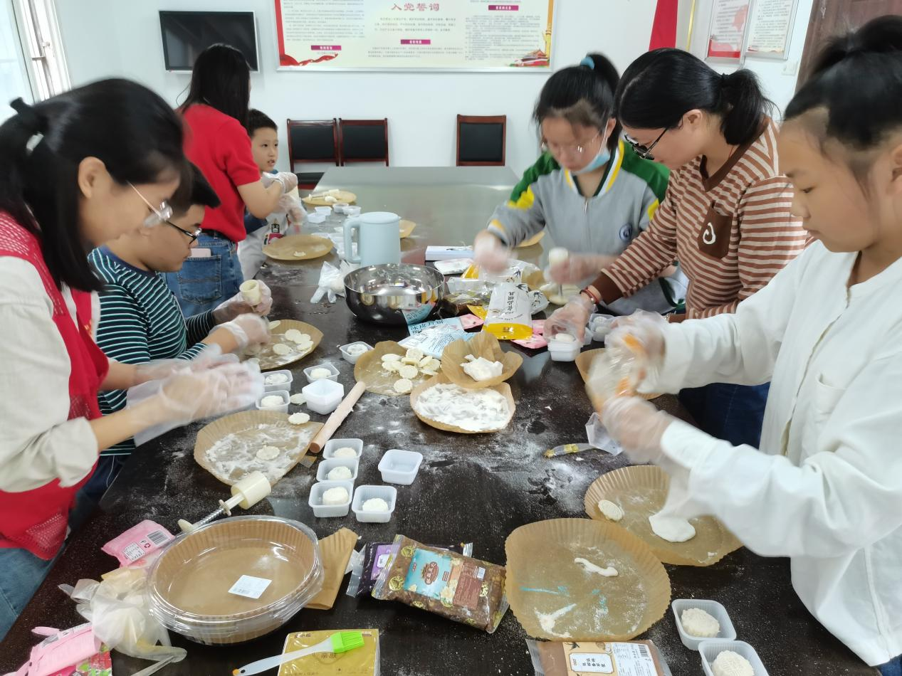 东后街社区新时代文明实践站开展“2023年我们的节日·中秋”主题活动2.png