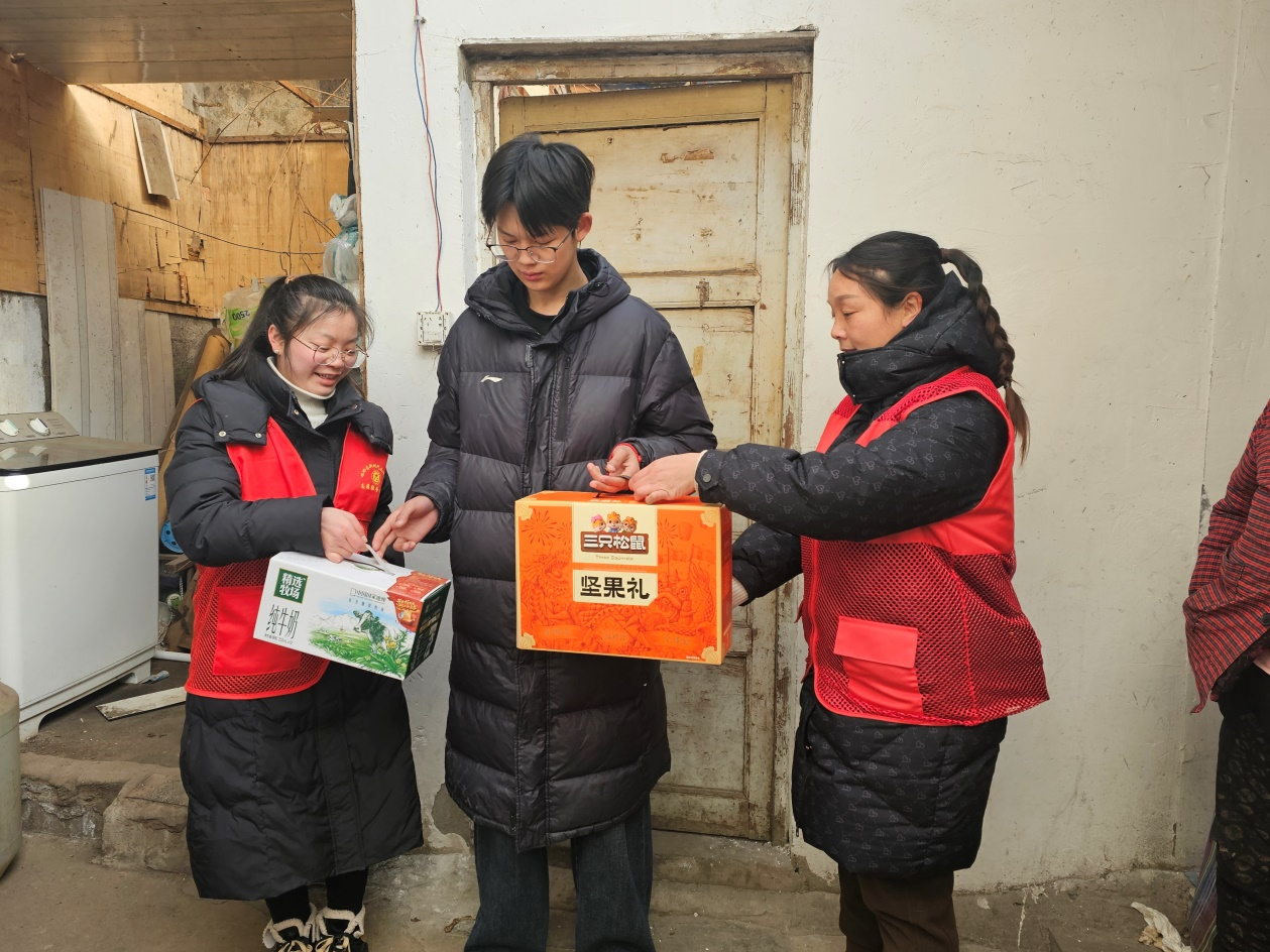 1月23日，扬子社区新时代文明实践站开展“情暖童心，共筑未来”主题活动2.png