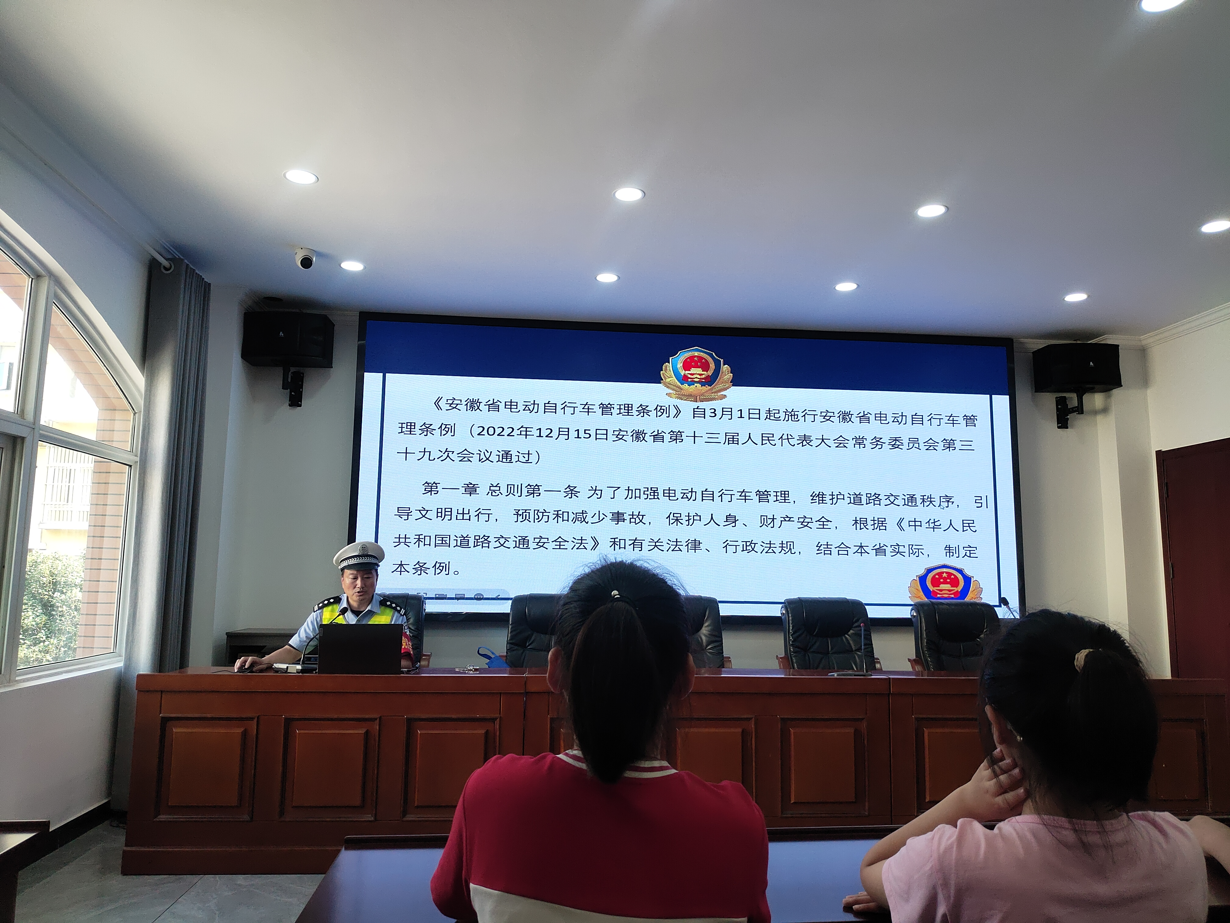 菱湖社区新时代文明实践站开展“倡导绿色出行 共建文明交通”移风易俗宣传活动2.png
