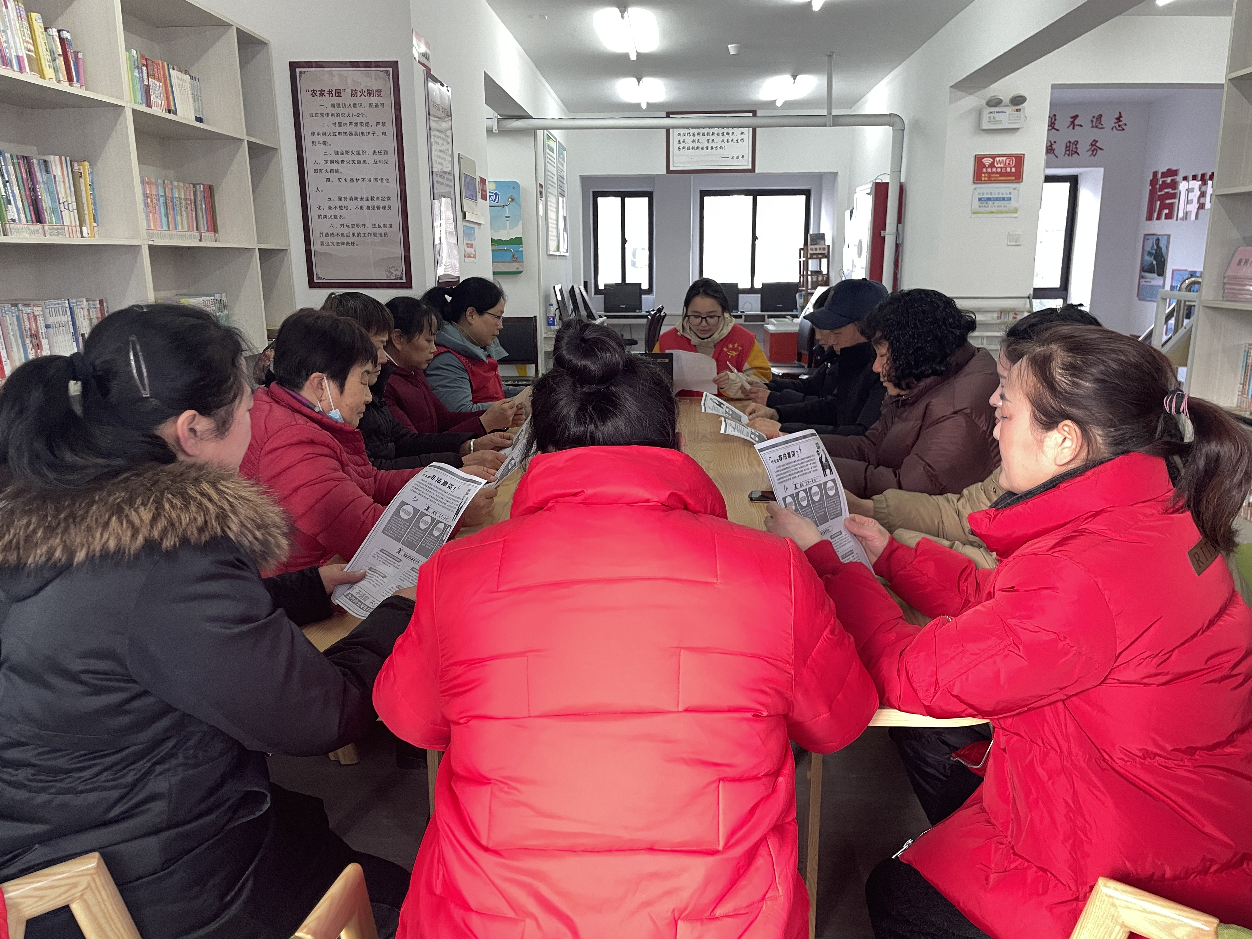 1月4日，如意湖社区新时代文明实践站开展“防范非法集资 护好幸福家庭”社会治安志愿服务活动2.png